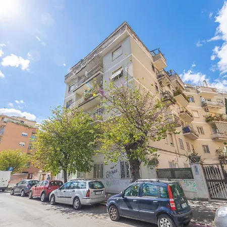 Casa Jonio * Rome